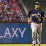 Why-Did-Carlos-Milwaukee-Brewers-Gomez-Deserve-to-be-Awarded-Gold-Glove