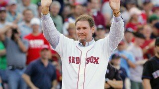 Wade Boggs Gives Big Middle Finger To Red Sox As He Wears Yankees World Series Ring To Ceremony At Fenway Park