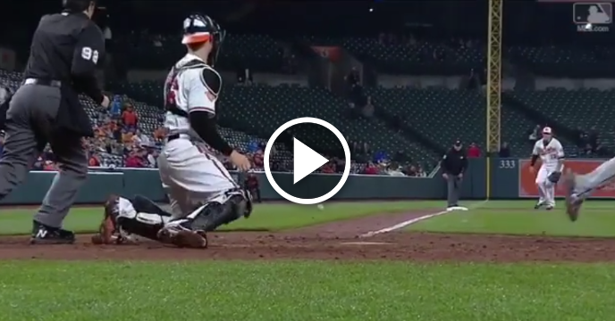 Evan Longoria Thrown Out By Manny Machado After Wacky Bounce from Foul to Fair