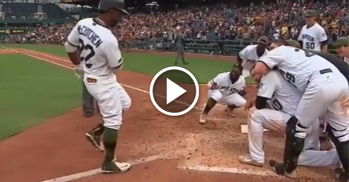 Andrew McCutchen Hits Walkoff Homer & Dances as Pirates Surround Home Plate