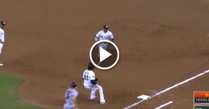 Marlins' Dee Gordon Outraces Runner to First Base For Crazy Unassisted Out