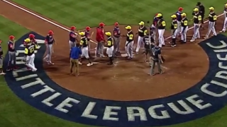Pirates & Cardinals Participate in Handshake Line After Little League Classic