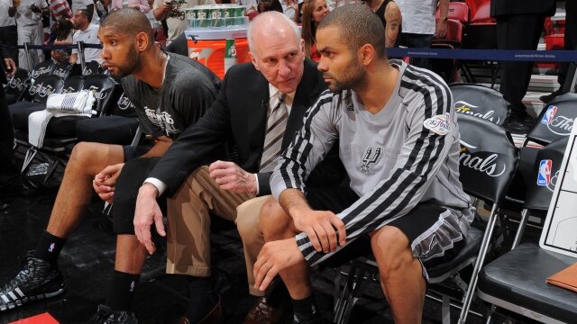 Gregg Popovich with Tim Duncan and Tony Parker
