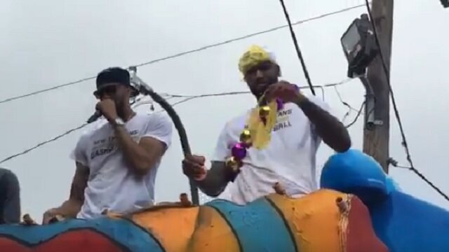 DeMarcus Cousins Savagely Wears Women\'s Panties on His Head, Drinks Henny During Mardi Gras Parade