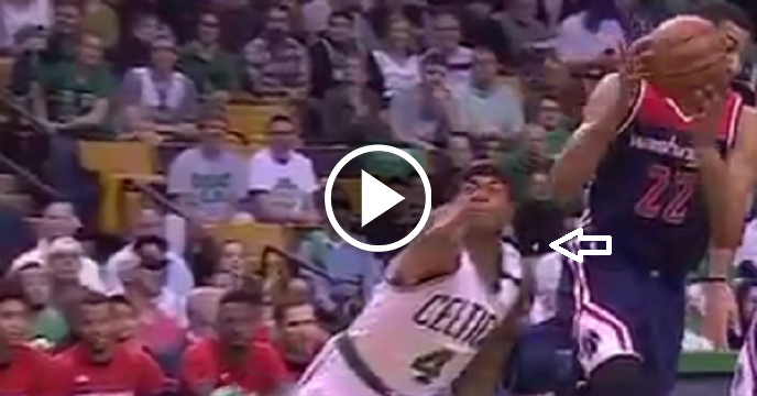 Celtics' Isaiah Thomas Has Tooth Knocked Out By Elbow Of Wizards' Otto Porter