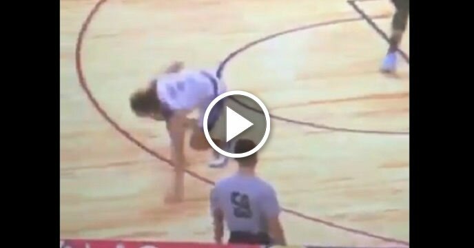 Lakers' Lonzo Ball Breaks His Own Ankles in Summer League Debut