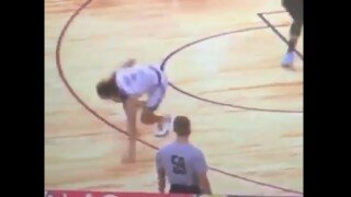 Lakers' Lonzo Ball Breaks His Own Ankles in Summer League Debut
