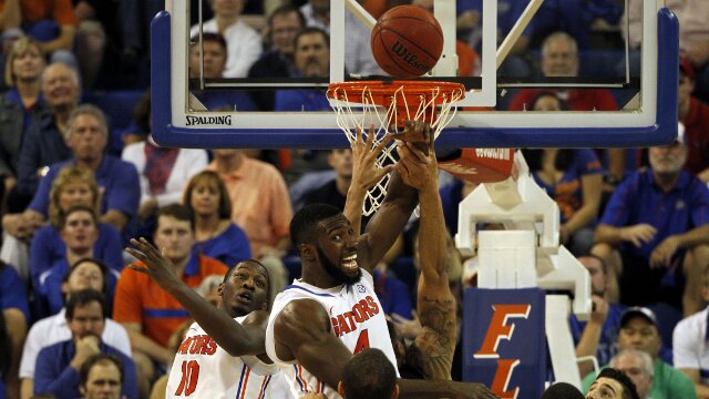 SEC Basketball: Florida Gators Crush Georgia Bulldogs