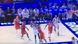 Arkansas Player Gets Tossed For Smacking Kentucky's De'Aaron Fox in the Face