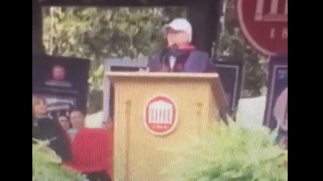 Tom Brokaw Takes Legendary Shot At Alabama During Ole Miss\' Commencement Speech