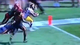 Iowa's Akrum Wadley Breaks Numerous Tackles to Score Game-Tying Touchdown