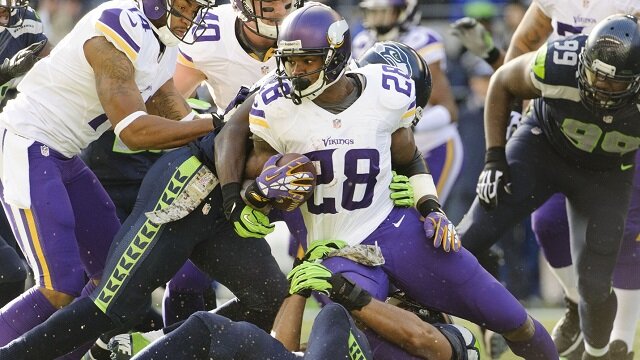 Minnesota Vikings’ Adrian Peterson Expected to Play Against Green Bay Packers