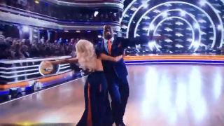 Watch Von Miller Make His Debut On 'Dancing With The Stars'