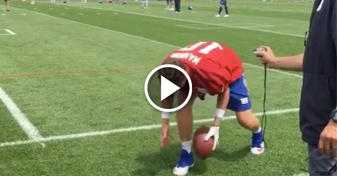 Eli Manning Shows Off Crazy Hand Speed in New York Giants Training Camp Drill