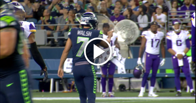 Blair Walsh Gestures at Vikings' Bench After Kicking Field Goal for Seahawks