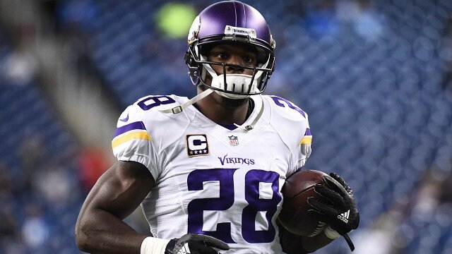 Minnesota Vikings' Adrian Peterson Plays Despite Illness Due to Swallowing Chewing Tobacco