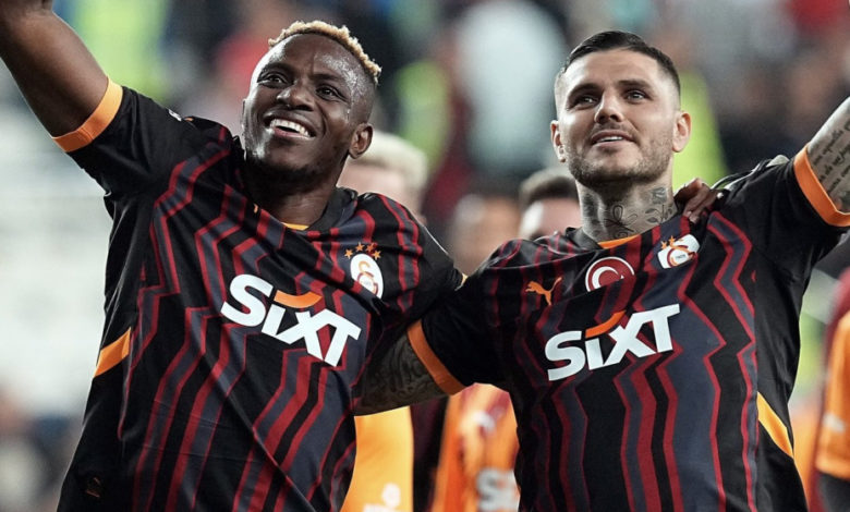 Victor Osimhen and Mauro Icardi of Galatasaray celebrate